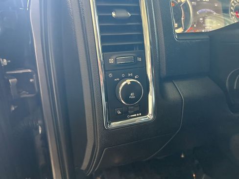 Used 2018 RAM 1500 Laramie w/ Convenience Group image 38