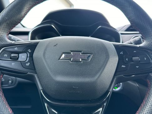 Used 2023 Chevrolet TrailBlazer RS FWD image 24