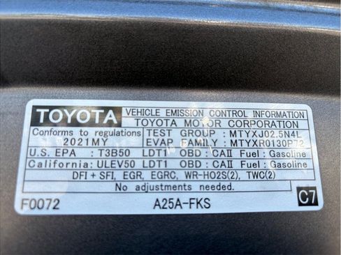 Used 2021 Toyota RAV4 XLE AWD/4WD image 22