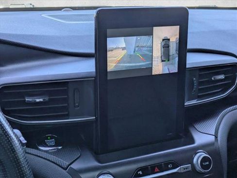 Used 2020 Ford Explorer ST w/ Premium Technology Package image 12