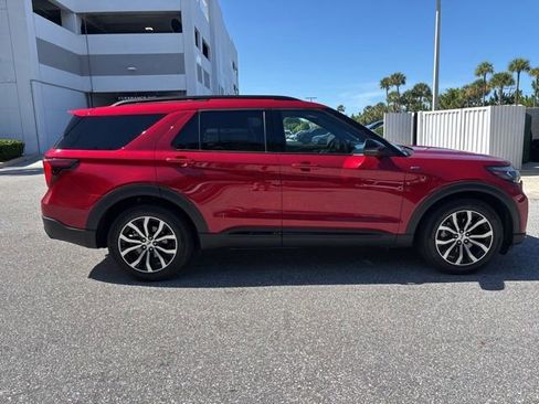 Used 2026 Ford Explorer ST-Line w/ Premium Package RWD image 2