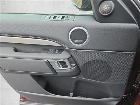 New 2026 Land Rover Discovery Limited Edition image 25