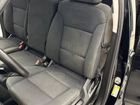 Used 2018 Chevrolet Silverado 1500 LT AWD/4WD image 12
