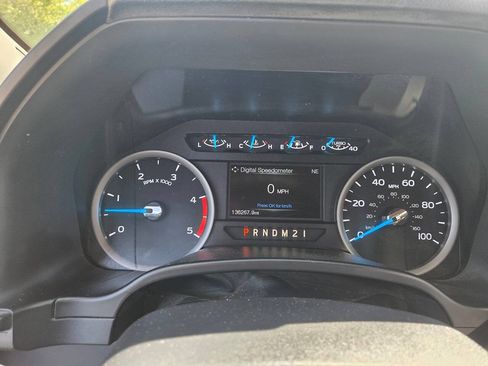 Used 2017 Ford F250 XLT AWD/4WD image 16