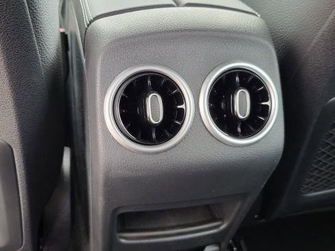 Certified 2025 Mercedes-Benz GLB 250 4MATIC image 30