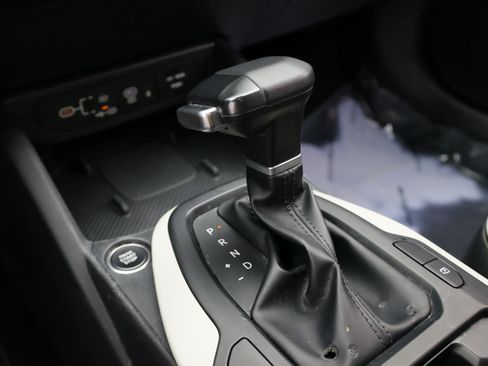 Used 2025 Kia K4 GT-Line FWD image 18