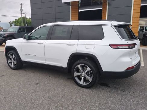 New 2026 Jeep Grand Cherokee L Limited w/ Trailer Tow Package AWD/4WD image 6