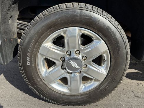 Used 2020 Chevrolet Silverado 2500 LTZ w/ LTZ Convenience Package image 44