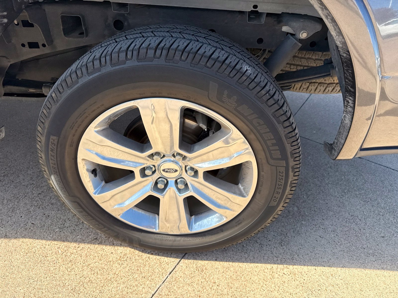 Used 2018 Ford F150 Platinum w/ Equipment Group 701A Luxury AWD/4WD image 10