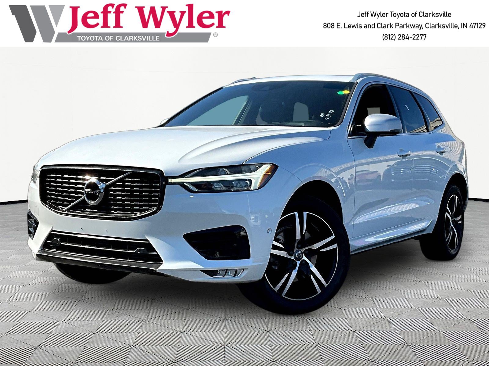 Used 2018 Volvo XC60 T5 R-Design w/ Convenience Package AWD/4WD image 1