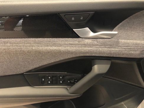 New 2025 Volkswagen Tiguan S image 11