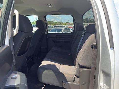 Used 2014 Chevrolet Silverado 2500 LT w/ Custom Sport Truck Package AWD/4WD image 20