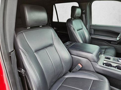 Used 2020 Ford Expedition XLT w/ Equipment Group 202A RWD image 22