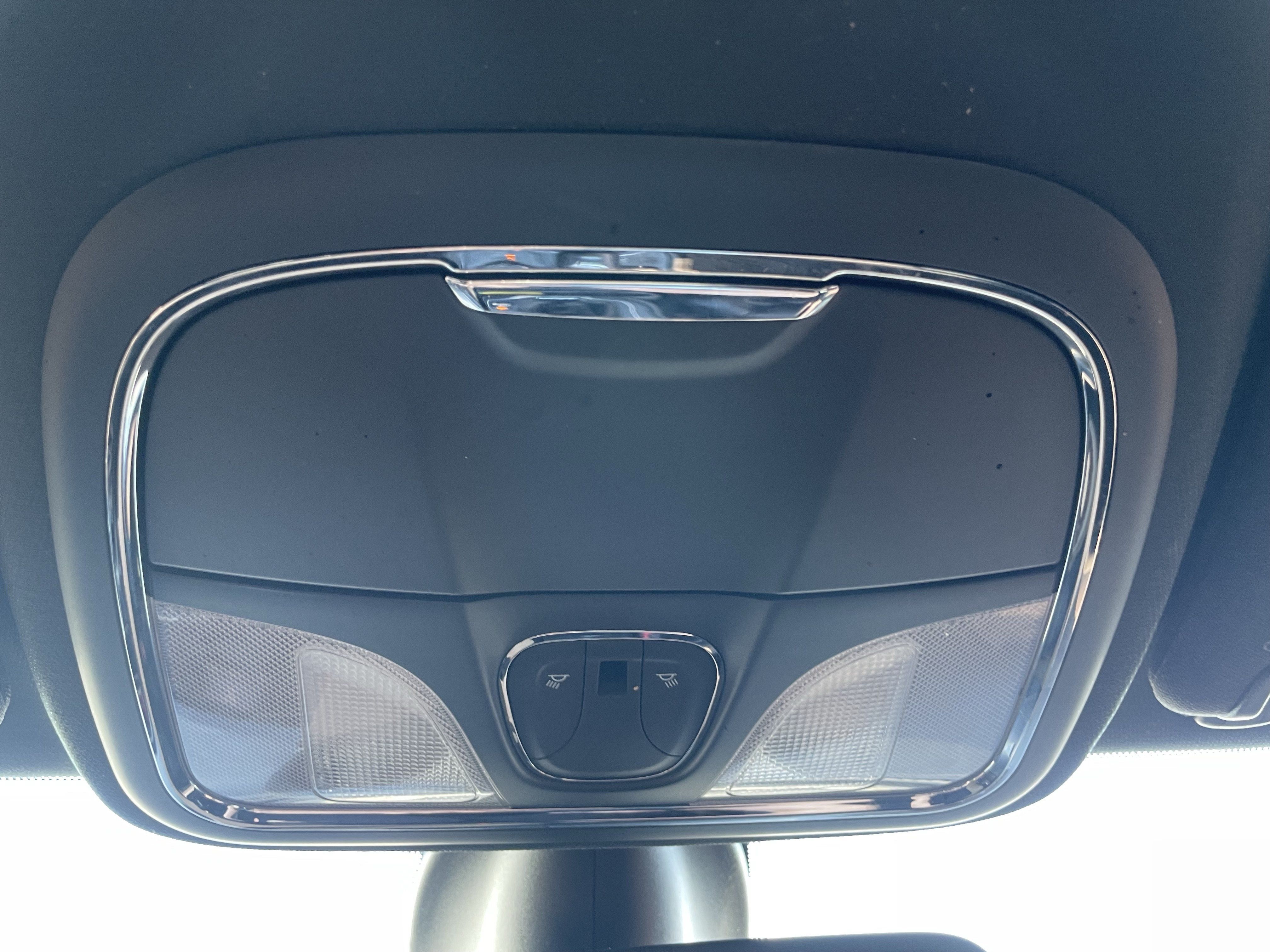 Used 2019 Jeep Cherokee Limited AWD/4WD image 28