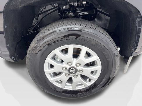 Used 2026 Toyota Tacoma SR5 AWD/4WD image 82