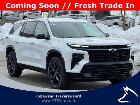 Used 2024 Chevrolet Traverse RS image 41