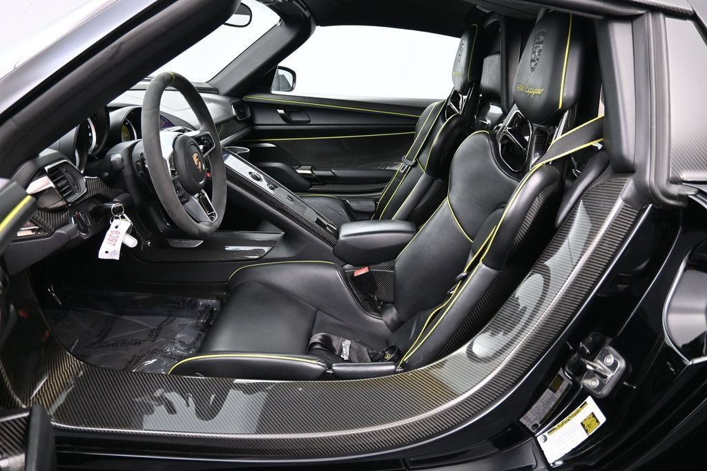 Used 2015 Porsche 918 Spyder AWD/4WD image 21