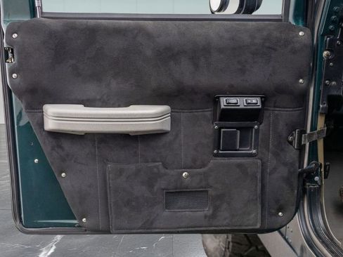 Used 1996 HUMMER H1 4-Door Hard Top image 20