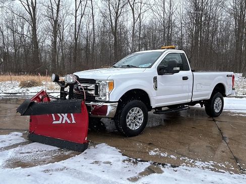 Used 2017 Ford F250 XL w/ STX Appearance Package image 20