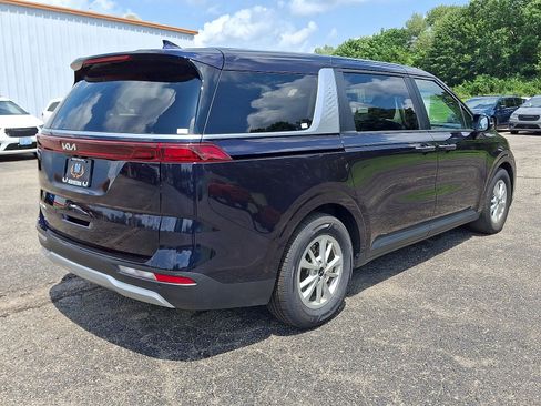 Used 2024 Kia Carnival LX FWD image 25