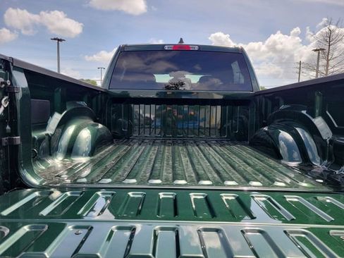 New 2026 RAM 1500 4x4 Crew Cab image 7