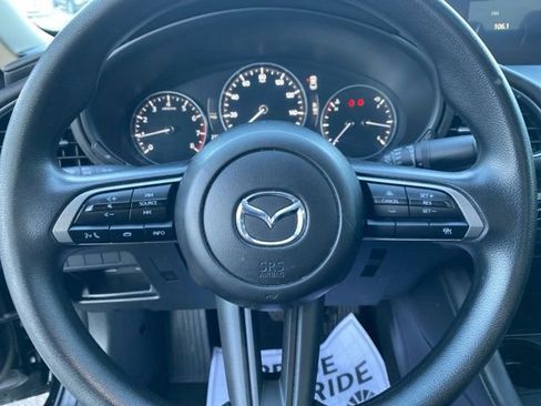 Used 2025 MAZDA MAZDA3 s FWD image 9