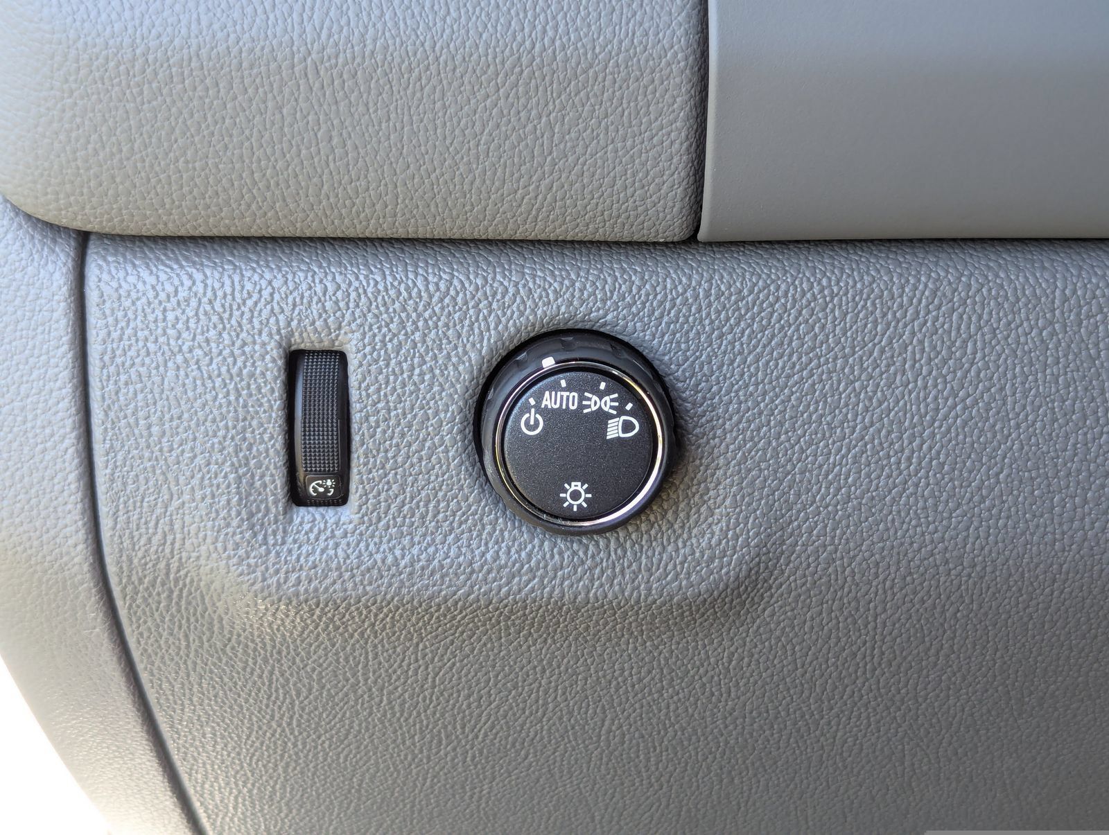 Used 2020 GMC Canyon 2WD Crew Cab w/ Convenience Package image 31