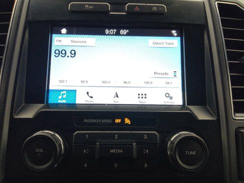 Used 2018 Ford F150 XLT w/ Equipment Group 302A Luxury AWD/4WD image 25