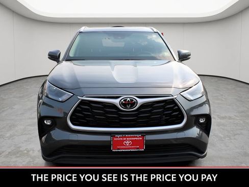 Certified 2025 Toyota Highlander XLE AWD/4WD image 8