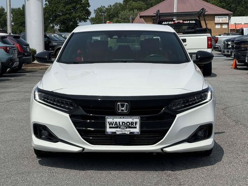 Used 2021 Honda Accord Sport image 6