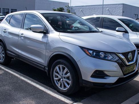 Used 2020 Nissan Rogue Sport S w/ Appearance Package image 3