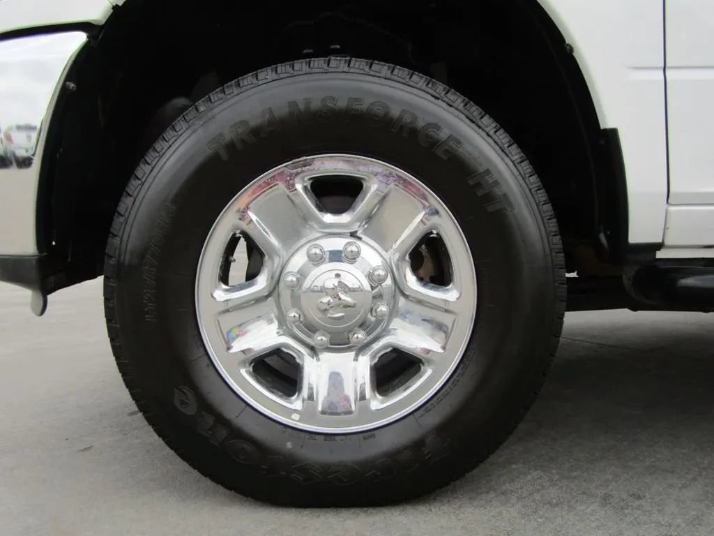Used 2015 RAM 2500 SLT AWD/4WD image 42