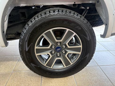 Used 2016 Ford F150 XLT w/ Equipment Group 302A Luxury AWD/4WD image 7