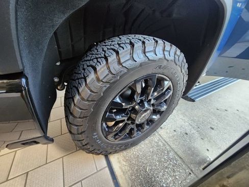 Used 2026 Chevrolet Silverado 2500 LTZ w/ Trail Boss Package AWD/4WD image 9