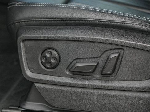 Used 2023 Audi Q5 2.0T Premium w/ Convenience Package image 23