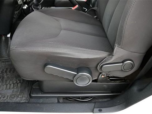 Used 2014 Jeep Wrangler Sport image 12