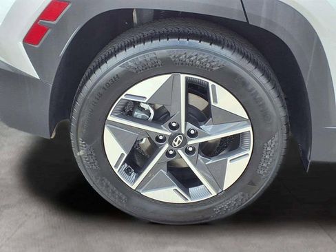 Used 2025 Hyundai Tucson SEL FWD image 9