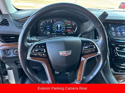 Used 2017 Cadillac Escalade Premium Luxury image 26