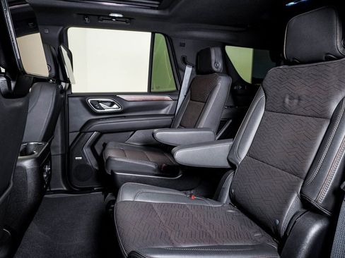 Used 2023 Chevrolet Tahoe High Country w/ Advanced Technology Package image 17