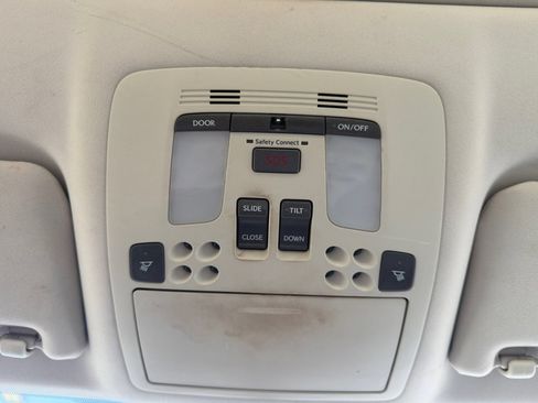 Used 2013 Lexus IS 250 AWD w/ Premium Pkg image 28