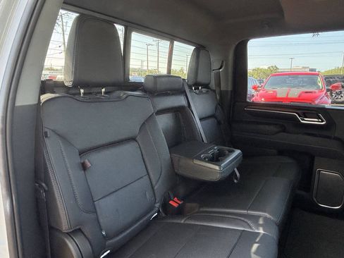 Used 2025 GMC Sierra 3500 Denali w/ Denali Reserve Package AWD/4WD image 29