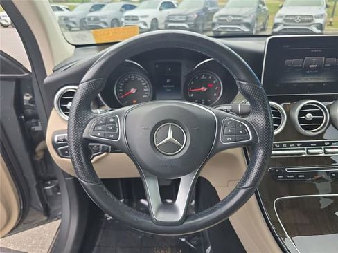 Used 2017 Mercedes-Benz GLC 300 image 32
