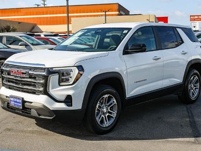 Used 2026 GMC Terrain Elevation