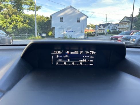 Used 2023 Subaru Crosstrek 2.5i Limited w/ Moonroof Package AWD/4WD image 16