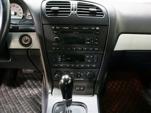 Used 2004 Ford Thunderbird RWD image 10