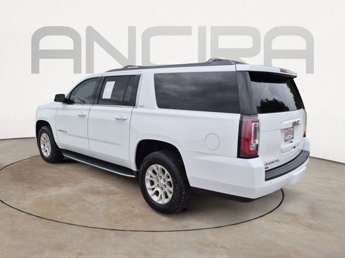 Used 2016 GMC Yukon XL SLT w/ Open Road Package AWD/4WD image 8