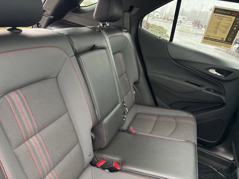 Used 2022 Chevrolet Equinox RS w/ Infotainment Package image 44