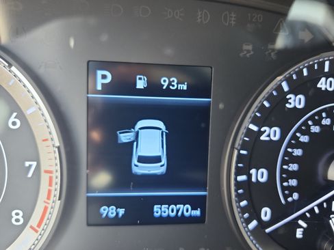 Used 2020 Hyundai Venue FWD image 11