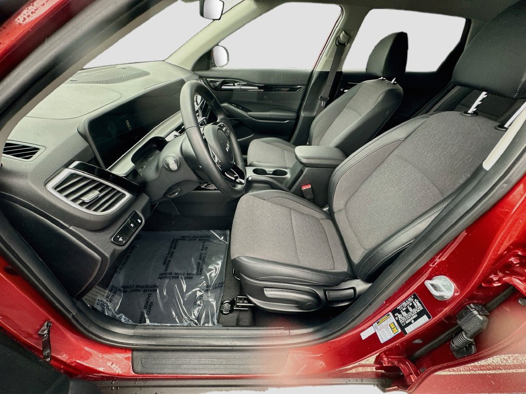 Certified 2025 Kia Seltos S FWD image 20