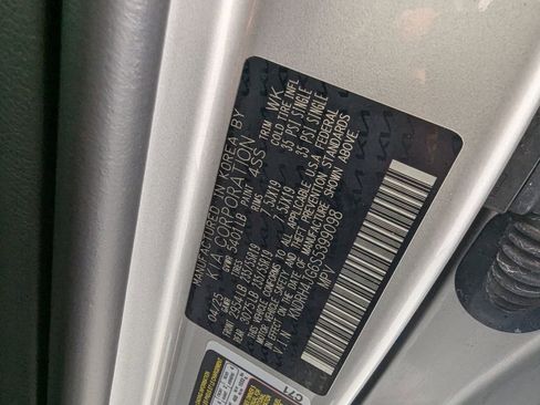 Used 2025 Kia Sorento EX image 27